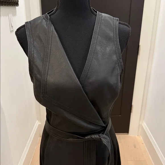 BCBGMaxAzria Black Sleeveless Wrap Dress - Picture 6 of 7